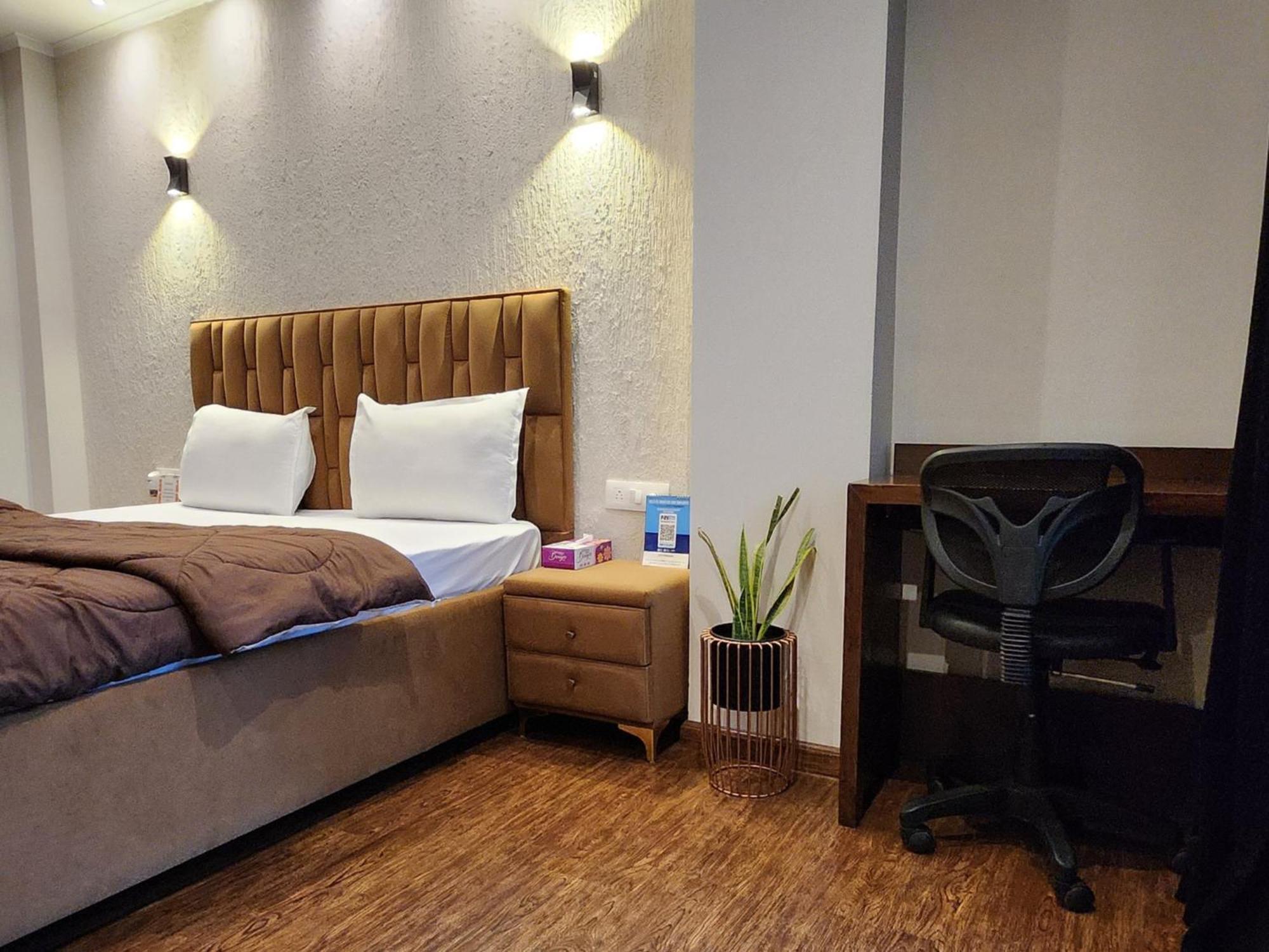 Hotel City Premier - Golf Course Road ,Gurgaon Eksteriør bilde